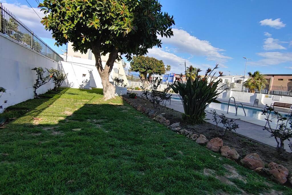 Precioso Apartamento Frente A La Playa Torre Del Mar Dış mekan fotoğraf