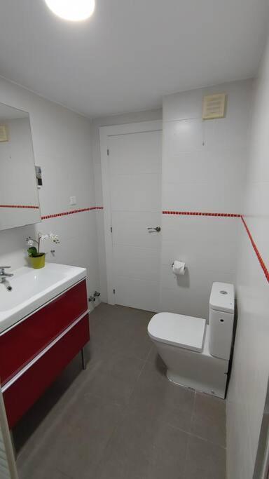 Precioso Apartamento Frente A La Playa Torre Del Mar Dış mekan fotoğraf